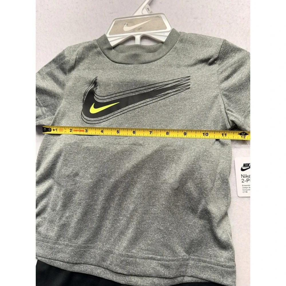 Nike Toddler Boys 2-Piece Dri-Fit T-Shirt Shorts Set Gray Volt Black 3T NWT